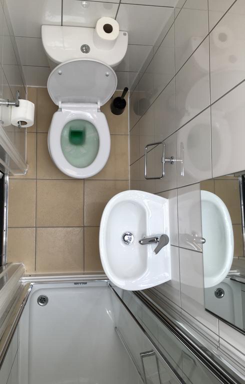Southend Guest House - Close To Beach, Train Station & Southend Airport ห้อง รูปภาพ